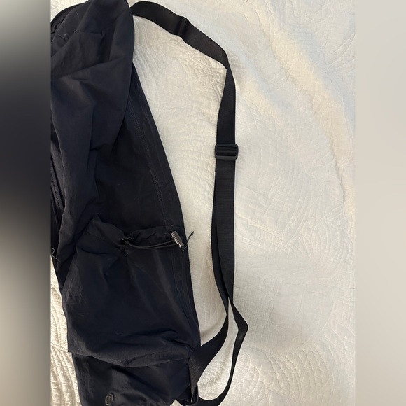 Lulu Lemon Adjustable Yoga Mat Bag - Picture 6 of 7